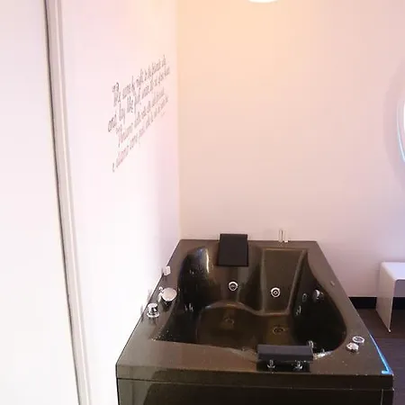Irooms Jacuzzi