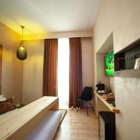 Guest house Irooms Jacuzzi 2*