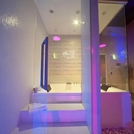 Irooms Jacuzzi Maison d'hôtes 2*