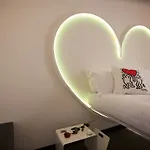 Irooms Jacuzzi ゲストハウス