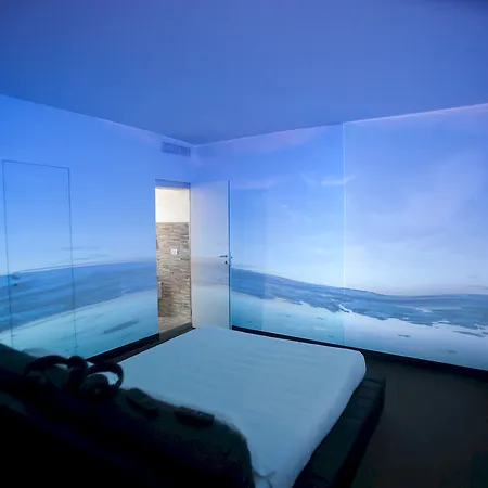 Pensionat Irooms Jacuzzi 2*