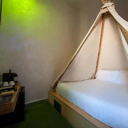 Pensionat Irooms Jacuzzi Rom
