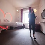 Pensionat Irooms Jacuzzi Rom
