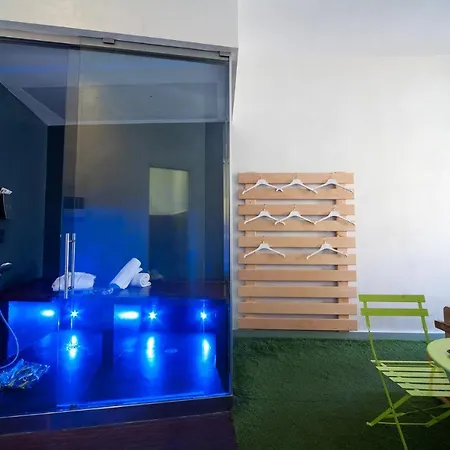 بيت ضيافة Irooms Jacuzzi 2*