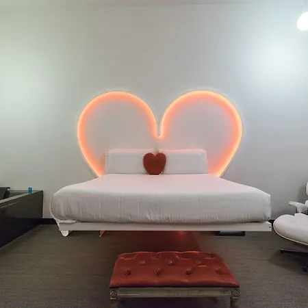 بيت ضيافة Irooms Jacuzzi 2*