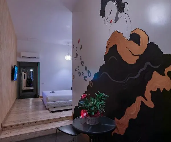 Pensionat Irooms Jacuzzi